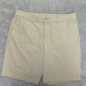 Men's Lululemon Size 36 Beige Shorts